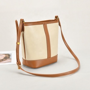 Sac fourre-tout noir prospère PU sacs fourre-tout rembourrés confortables sac seau vénérable monstrueux pour les rencontres - Product Image 2
