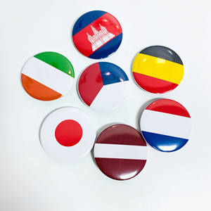 Insignia de metal de hojalata redonda personalizada de 58mm, insignia decorativa de bandera nacional en stock - Product Image 5