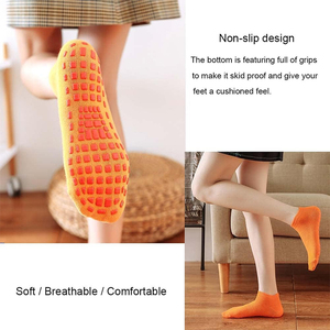 Chaussettes antidérapantes personnalisées avec logo, vente en gros, chaussettes de <span class=keywords><strong>trampoline</strong></span> antidérapantes, logo imprimé sur le dessous, taille unique, printemps - Product Image 4