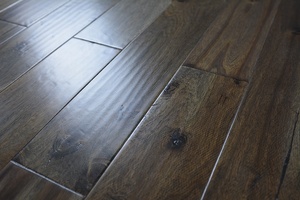Suave de hoja grande Acacia Grey diseñado pisos de roble - Product Image 2