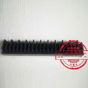 แถบตกแต่งขอบบันไดเลื่อนพลาสติก FTTJ1000B สีเหลือง แถบขอบสแตนเลส - Product Image 2