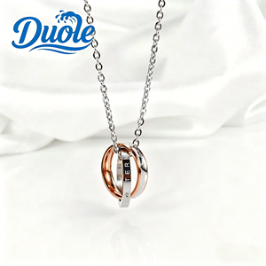 Mode Perhiasan Baja Nirkarat Zirkon Cincin Ganda Liontin Kalung untuk Pria Wanita Pasangan 18K Kalung Berlapis Emas - Product Image 2