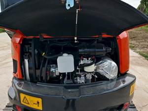 حفارة صغيرة كوبوتا U27 مستعملة بحالة جيدة من العلامة التجارية اليابانية، حفارة صغيرة كوبوتا U-27 مستعملة بوزن 2 طن - Product Image 4