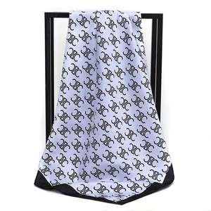 Zifeng OME <span class=keywords><strong>sciarpe</strong></span> di seta professionali personalizzate da <span class=keywords><strong>donna</strong></span> basse MOQ stampate <span class=keywords><strong>leopardate</strong></span> in tinta unita con fiocchi animali a pois - Product Image 6