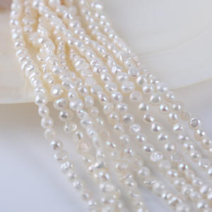 Wholesale Natural Freshwater Short Strips 18cm3-4mm Two Sided Glossy White DIY Jewelry Accessories <b>Loose</b> <b>Pearls</b> - Product Image 2