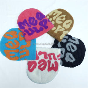 หมวกบีนนี่ไหมพรมถักลายโลโก้แบบกำหนดเองคุณภาพสูง สำหรับฤดูหนาว นุ่มฟู อุ่นสบาย ทำจากไหมโมแฮร์ - Product Image 2