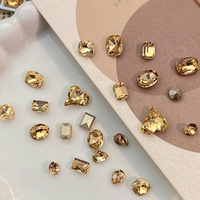 Paso Sico Strass en verre cristal style coupé, Nouveauté 2026, Éclat Scintillant, Décorations d'ongles Camélia longues et complètes