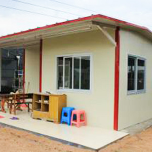 บ้านสำเร็จรูปแผงแซนวิชทรงสี่เหลี่ยมผืนผ้า โรงงานอุตสาหกรรมกันไฟ โครงสร้างสำเร็จรูป - Product Image 1