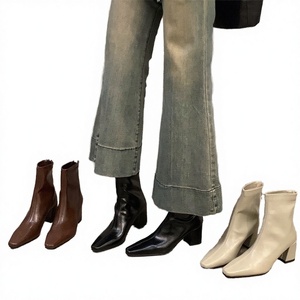 Bottes hautes à bout carré blanc pour femmes, talons hauts, au-dessus du genou, noires, longues, pour l'hiver, 2021, augmentant la taille - Product Image 2