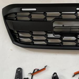กระจังหน้าทรงออฟโรด MARVELAND GR พร้อมไฟ LED สีเหลืองอำพัน สำหรับ TOYOTA HILUX VIGO ปี 2005-2011 - Product Image 4