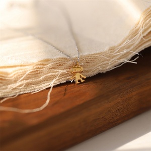 สร้อยคอหุ่นยนต์น่ารัก สไตล์มินิมอล เรียบหรู ทำจากสแตนเลส - Product Image 4