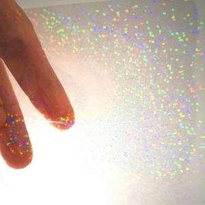 Película de Laminación Transparente Holográfica Tamaño A4, Película de Laminación en Frío Plateada Holográfica <span class=keywords><strong>BOPP</strong></span> con Muestra Gratis - Product Image 1