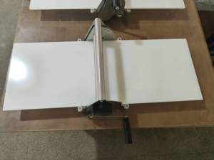 Máquina Laminadora de Masa Manual Plegable de Sobremesa a Precio Económico - Product Image 2