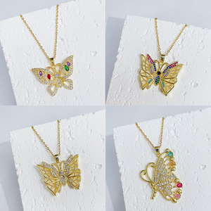 Collier de luxe avec pendentif papillon ajouré coloré entièrement serti de diamants, collier papillon en zircon tendance pour femme, cadeau de bijoux - Product Image 3