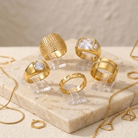 Retro einfache große Zirkon geflochtene breite Ring Mode Edelstahl vergoldet Metall Hohlring für Männer und Frauen
