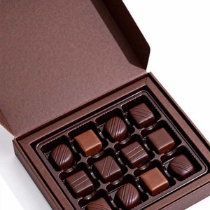 Caja Magnética Cuadrada Rígida Reciclable de 2 mm de Grosor, Personalizada y Elegante, para Empaque de Chocolate - Product Image 5