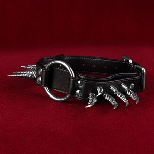 Collar BDSM de Cuero PU con Púas Metálicas y Anillo en O, Gargantilla Ajustable para Juegos de Bondage - Product Image 4