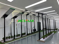 Lampadaire solaire intégré à haut rendement 150W/120W/100W/80W/60W/50W LED en aluminium IP66 pour routes