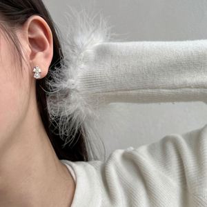 Pendientes de Plata de Ley 925 con Diseño Exquisito Dylam, Chapados en Rodio, con Circonita Cúbica 5A, con Forma de Ángel, para Mujer - Product Image 2