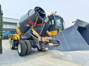 Pequeño camión mezclador de hormigón de carga automática Mini camión mezclador de hormigón Precio 4m3 camión mezclador de hormigón de carga automática - Product Image 5