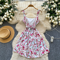 Robe d'été sans manches à imprimé floral pour femme, col carré, dos nu, taille nouée, courte, coupe trapèze, idéale pour les vacances à la plage