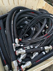 Настраиваемый стальной провод плетеный шланг SAE 100R1AT маслостойкие и погодостойкие синтетические резиновые фитинги - Product Image 6