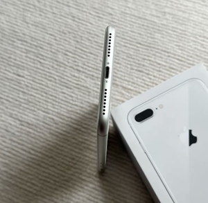 <span class=keywords><strong>iPhone</strong></span> 8 Plus d'occasion, entièrement fonctionnel, sans dommages liés à l'eau, 64 Go, 256 Go, version mondiale, commande en gros - Product Image 6