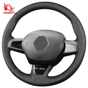 Accesorios interiores nueva llegada diseñador de cubierta de <span class=keywords><strong>volante</strong></span> de cuero genuino para <span class=keywords><strong>Renault</strong></span> City 2016 Kwid 2020 - Product Image 6