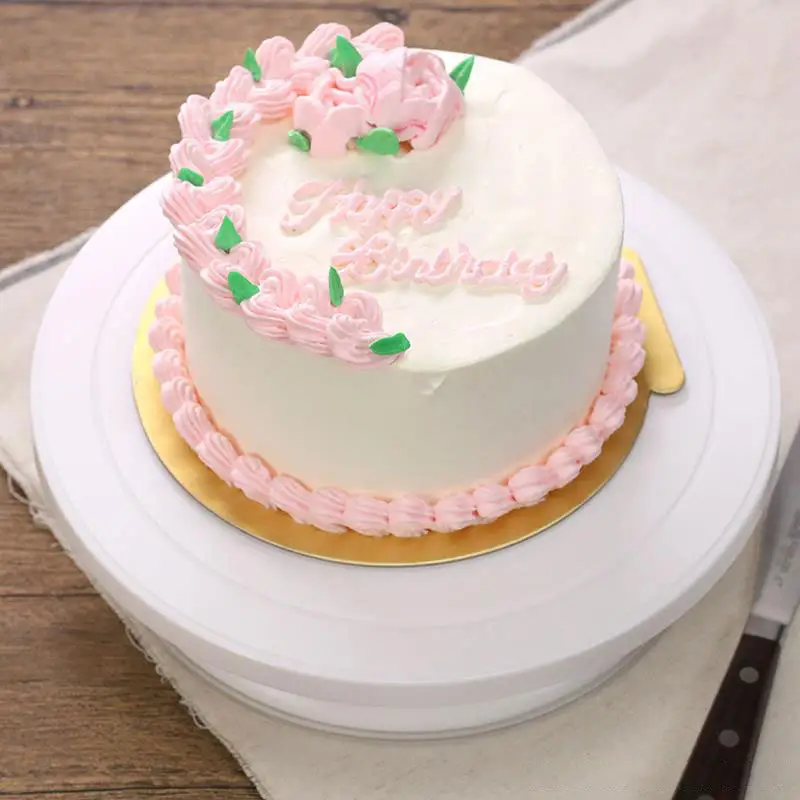 Alzata per torta in plastica di vendita calda alzata per torta girevole di colore bianco antiscivolo per torte nuziali