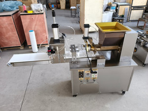 Machine industrielle de division et de façonnage de pâte pour pains, machine à rouler les boules de pâte, diviseuse de pâte, coupe-pâte, machine à former des boules de pâte - Product Image 4