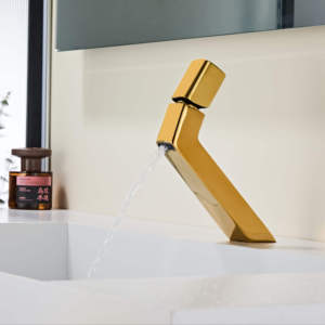 Robinet de lavabo monocommande inclinable moderne en or brossé de haute qualité, à poser sur le comptoir, finition chromée - Product Image 3