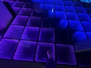 L'usine chinoise a mené la piste de danse miroir 3D RVB pour l'éclairage de scène de bar disco avec télécommande - Product Image 4