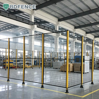 Clôture de sécurité robotique en acier à faible teneur en carbone avec système de panneaux modulaires pour cellules de transfert robotisées et configurations de lignes de production adaptables