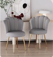 Chaise de coiffeuse capitonnée en velours crème, style pétales, moderne, écologique, de luxe léger, pour chambre à coucher féminine