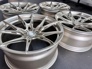 Borui Giả <span class=keywords><strong>M</strong></span>ạo <span class=keywords><strong>M</strong></span>ón Ăn Sâu Lõ<span class=keywords><strong>m</strong></span> T6061 Bánh Xe Hợp Kim Trung Tâ<span class=keywords><strong>m</strong></span> 18 19 20 21 22 23 24 Inch 5x112 5x108 5x114.3 5x120 Bánh Xe Bán - Product Image 6