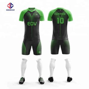 Meilleur design Tenue de football Usure réversible Uniformes de sublimation pour les loisirs Service OEM Ensembles de découpe automatisée - Product Image 2