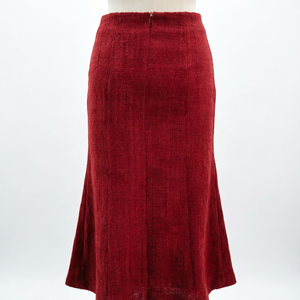 Elegante Completo da Donna, Cappotto Invernale, Look Lussuoso, Top Rosso con Scollo a V, Soprabito Abbinato a Pantaloni Capri, Set Due Pezzi - Product Image 6
