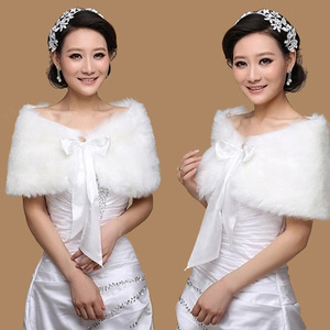 <span class=keywords><strong>Voile</strong></span> de mariée en peluche - Châle automne/hiver avec col à nœud et accents de ruban - Product Image 1