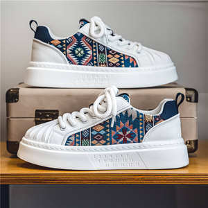 Zapatos de Hombre Elegantes de Alta Calidad 2025, Nuevos Zapatos Deportivos Transpirables de Lona, Zapatos Casuales para Caminar con Suela Gruesa - Product Image 1