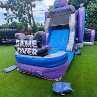 Château gonflable sur le thème des joueurs bleu violet, gonflable humide et sec, avec toboggan et piscine pour enfants
