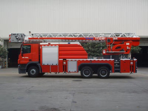 Camión de bomberos <span class=keywords><strong>JDF</strong></span>, escalera aérea a 60m de 30m, con plataforma aérea de tanque de agua de 4000L - Product Image 6