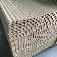 Panneaux muraux arqués en MDF 600*2800mm, panneau MDF ondulé, panneau mural flexible pliable, épaisseur 12mm pour la décoration de villa