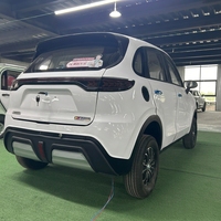 Voiture électrique XINGPENG 4 portes, tableau de bord LCD, phares LED, intérieur luxueux, autonomie NEDC de 200 km, moteur 50 kW, batterie 30 kWh