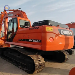 รถขุดตีนตะขาบ Doosan DX300LC มือสอง ขนาดกลาง 30 ตัน จากญี่ปุ่น สภาพดี ชั่วโมงการทำงานต่ำ เครื่องยนต์สมบูรณ์ - Product Image 1