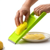Coupe-légumes manuel multifonctionnel en PP, râpe et trancheuse pour usage domestique, outil de cuisine pour légumes