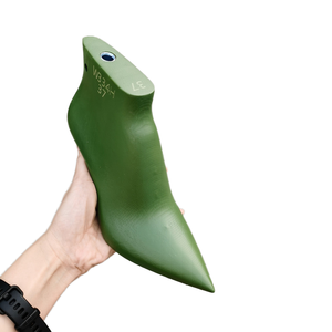 Embauchoirs élégants verts armée pour femmes, en plastique, anti-plis, pour talons fins de 9,5 cm, à bouche peu profonde, avec sangle à boucle - Product Image 2