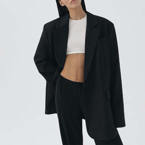 <span class=keywords><strong>Blazer</strong></span> da <span class=keywords><strong>Donna</strong></span> Oversize Stile Rilassato Personalizzato <span class=keywords><strong>con</strong></span> <span class=keywords><strong>Cintura</strong></span> Giacca da Completo Formale <span class=keywords><strong>con</strong></span> Spalline Imbottite e Tasche Ingrosso OEM - Product Image 6