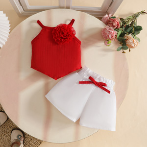 Set di <span class=keywords><strong>Abbigliamento</strong></span> Estivo per <span class=keywords><strong>Bambina</strong></span> 0-3 <span class=keywords><strong>Anni</strong></span>, Top Floreale Senza Maniche con Bretelle Singole a V + Pantaloncini - Product Image 1