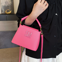 2025 nouveaux sacs à bandoulière en cuir végétalien de haute qualité pour les femmes sacs à main inspirés des créateurs en gros