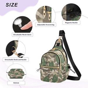 Sac bandoulière unisexe en polyester à imprimé Kalo hawaïen personnalisé, sac messager décontracté à une épaule pour homme et femme - Product Image 3